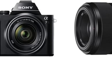 Sony ILCE7KB.CE Full Frame Compact System Camera with 28-70 mm Zoom Lens 24.3 MP and Sony SEL50F18F Lens