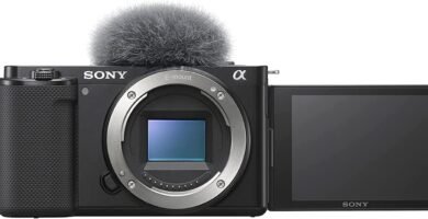 Sony Alpha ZV-E10 APS-C Mirrorless Interchangeable Lens Vlog Camera (Pivoting Screen for Vlogging, 4K Video, Real-Time Eye Auto Focus) Black