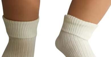 Baby Boy or Girl. 6 pairs of soft CREAM Ankle Length Socks with Turn over Top. 6 pairs suitable for any occasion. UK Made Baby Boy or Girl. 6 pairs of soft CREAM Ankle Length Socks with Turn over Top. 6 pairs suitable for any occasion. UK Made