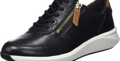 Clarks Women’s Un Rio Zip Sneaker