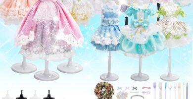 FREEBLOSS 600+Pcs Fashion Designer Kits for Girls Creativity DIY Arts & Crafts, with 4 Mannequins All in One Box Clothes Sewing Kit for All Ages Birthday Gift FREEBLOSS 600+Pcs Fashion Designer Kits for Girls Creativity DIY Arts & Crafts, with 4 Mannequins All in One Box Clothes Sewing Kit for All Ages Birthday Gift
