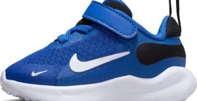 NIKE Men’s Revolution 7 Sneaker NIKE Men’s Revolution 7 Sneaker