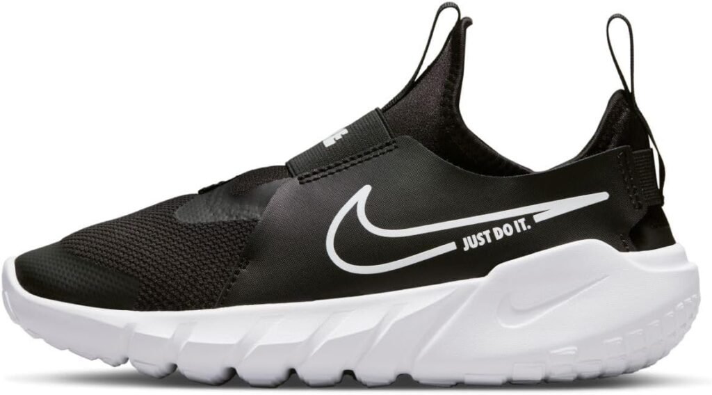 NIKE Unisex Kid’s Flex Runner 2 Sneaker NIKE Unisex Kid’s Flex Runner 2 Sneaker