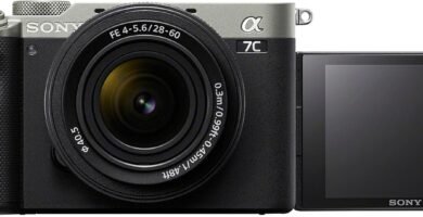 Sony Alpha 7 C | Full-frame Mirrorless Camera with FE 28-60mm F4-5.6 Interchangeable Zoom Lens (Compact and Lightweight, Real-time Autofocus, 24.2 Megapixels, 5-Axis Stabilisation) – Silver