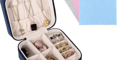 FuninCrea Jewellery Box Organiser for Women, Mini PU Leather Travel Jewelry Storage Case with 3pcs Silver Cloth for Rings Earrings Necklace, Portable Jewelry Case for Girl, Wife, Mother (PU blue) FuninCrea Jewellery Box Organiser for Women, Mini PU Leather Travel Jewelry Storage Case with 3pcs Silver Cloth for Rings Earrings Necklace, Portable Jewelry Case for Girl, Wife, Mother (PU blue)