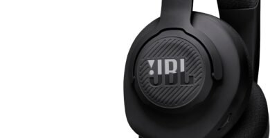 JBL Quantum 100M2 Wired Over-Ear Gaming Headset with JBL QuantumSOUND Signature and 3.5 mm Headphone Jack, Multi-Platform Compatibility, Detachable Mic, Mute Option, Black JBL Quantum 100M2 Wired Over-Ear Gaming Headset with JBL QuantumSOUND Signature and 3.5 mm Headphone Jack, Multi-Platform Compatibility, Detachable Mic, Mute Option, Black