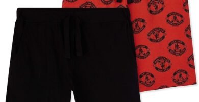 Manchester United F.C. Boys Shorts, Official Football Shorts For Children, 100% Cotton Jogger Shorts For School Sports, Gifts For Boys Teenagers Age 4-14 Years