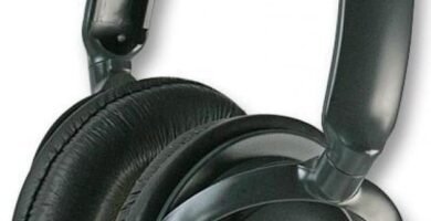 Panasonic RP HT225 On Ear Wired Headphones – Black Panasonic RP HT225 On Ear Wired Headphones – Black